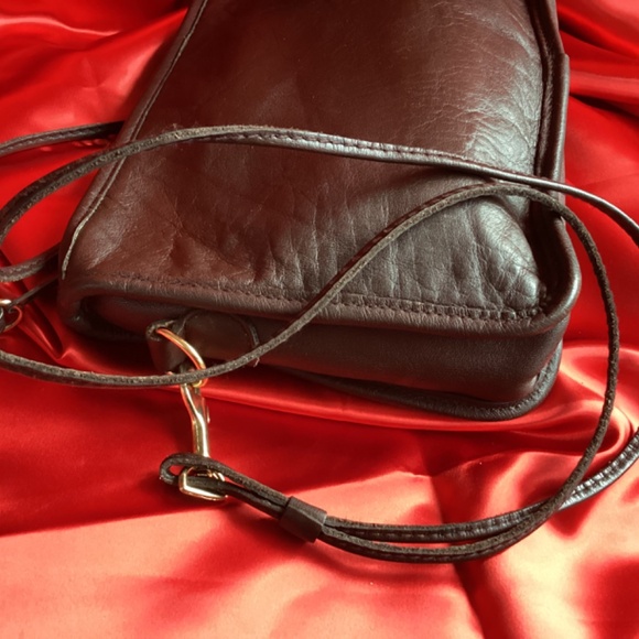 Genuine Leather Handbag - Picture 5 of 10